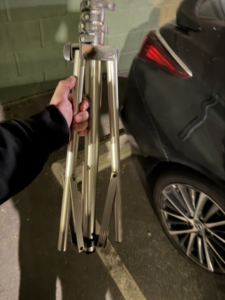 Professional Heavy-Duty Studio Light Stand / Floodlight Tripod (Used)