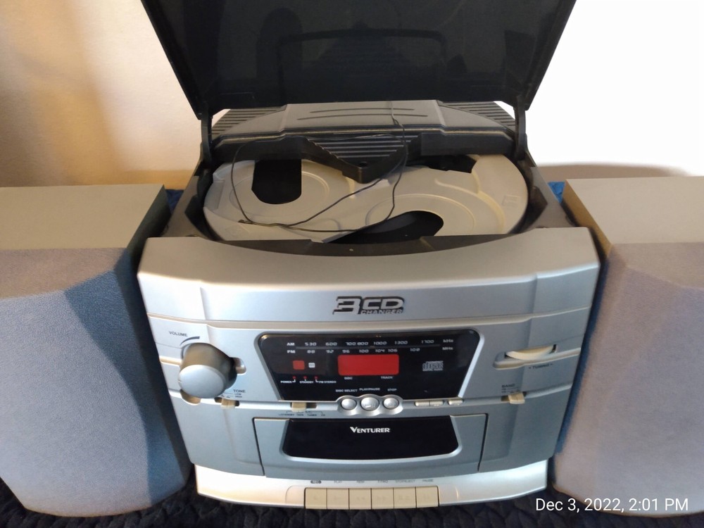 Ventura AM/FM 3CD  Player