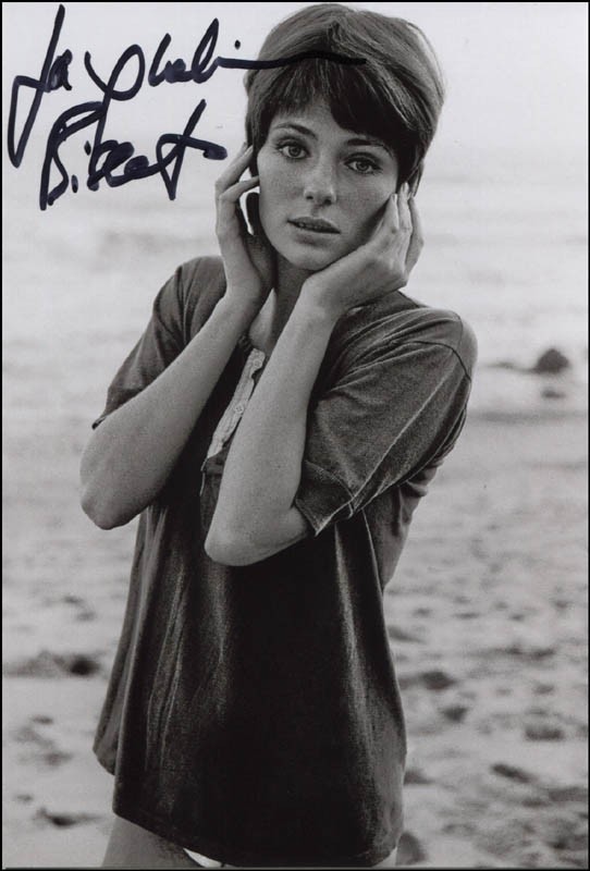 JACQUELINE BISSET - AUTOGRAPHED SIGNED PHOTOGRAPH