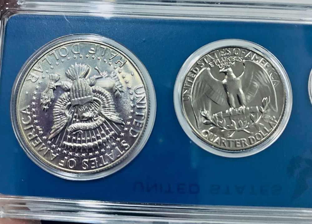 1966 US Special Mint Set, Half Dollar 40% Silver, (READ)