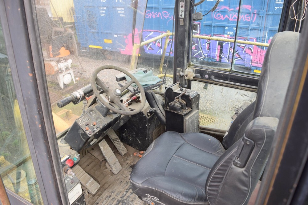 Hyster H 1050 E forklift with, container handler Attachment, Cummins M-11,