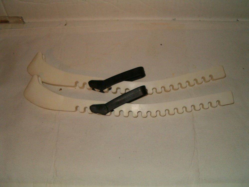 Ice Hockey Adjustable Figure Skate Blade Guards/Protectors