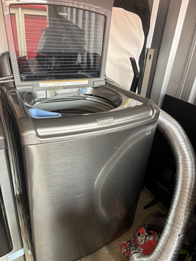 LG Washer & Dryer Set