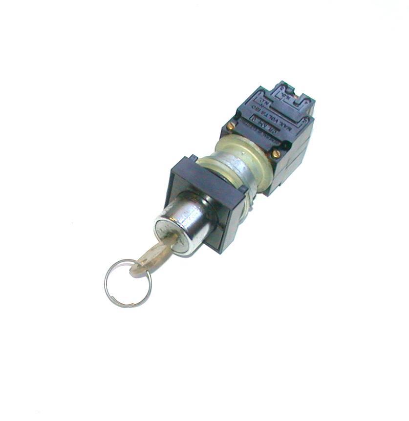 GENERAL ELECTRIC   CR 104   2-POSITION KEY SWITCH W/KEY