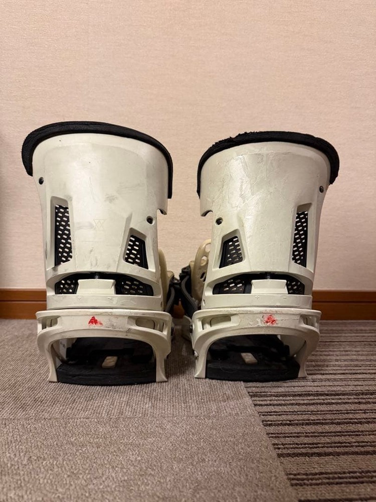 2019 BURTON MALAVITA Re:Flex Binding