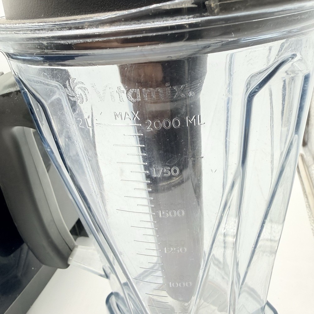 Vitamix Blender 5200 Variable Speed Blender Model VM0103 -64oz Pitcher Tested