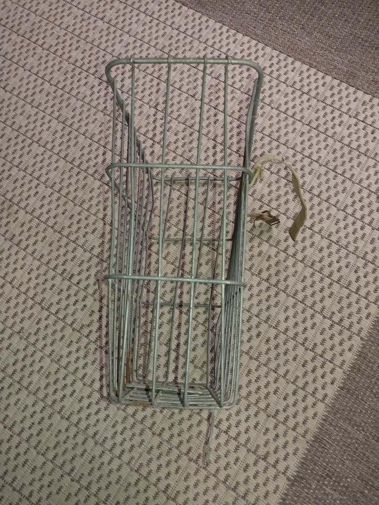 VINTAGE BICYCLE METAL WIRE FRONT BASKETS