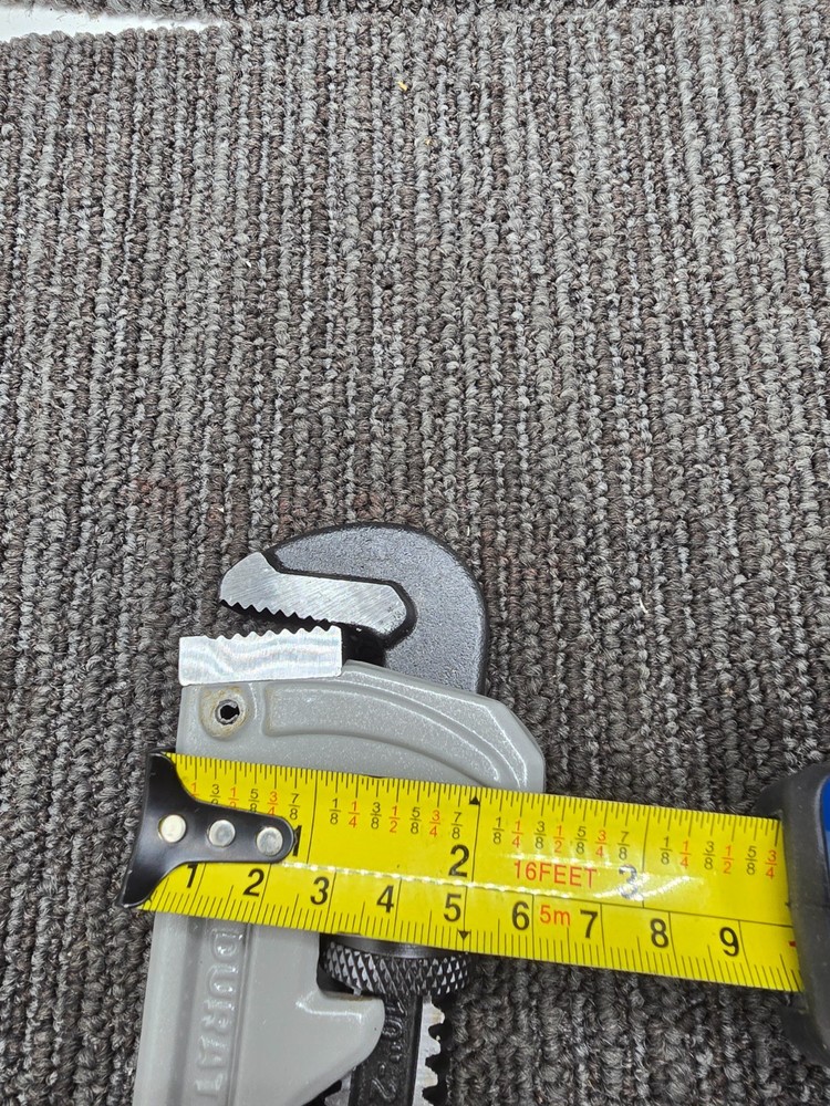 DURATECH 10-Inch / 250mm Heavy Duty Adjustable Pipe Wrench