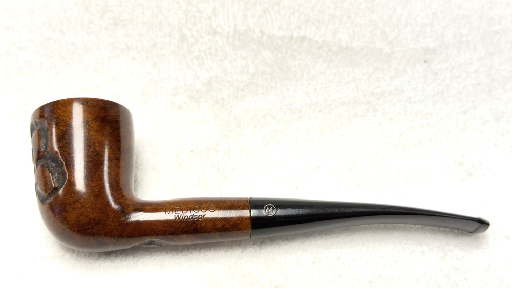 MEDICO WINDSOR Smooth & Lightly Carved 1/8 Bent Dublin 6mm Filter Pipe