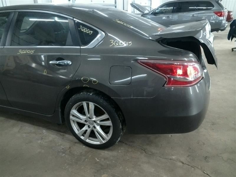 ALTIMA 2013 High Mounted Stop Light 104559854