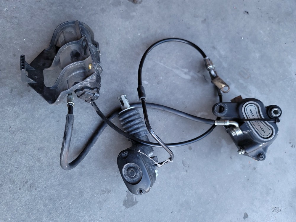 2015 HARLEY-DAVIDSON SOFTAIL FATBOY COMPLETE REAR ABS BRAKE MODULE HCU SYSTEM