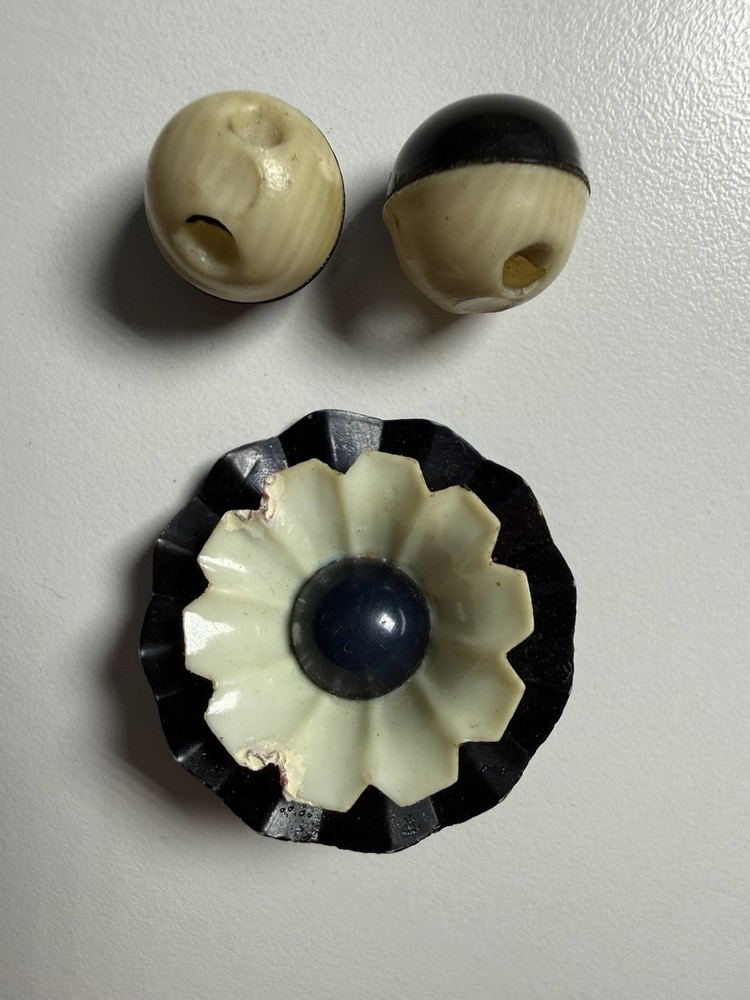 Three Vintage Black and White  Celluloid Buttons 3131)