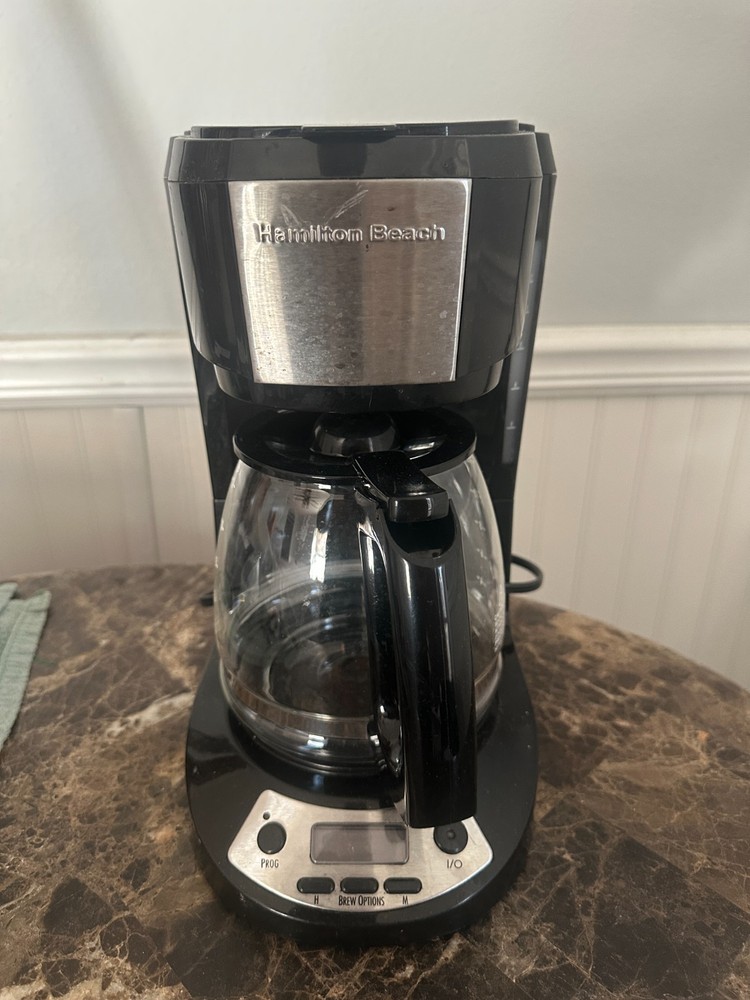 HAMILTON BEACH 12 CUP COFFEE MAKER BLACK MODEL 49615 PROGRAMMABLE CLOCK