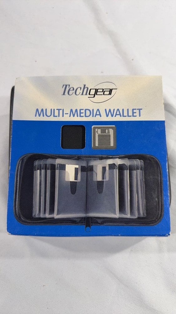 Techgear Multi-Media Wallet for 3.5" Diskettes