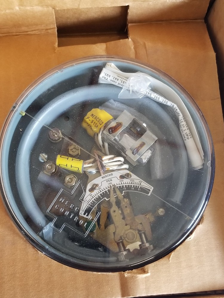 *NOS* Merciod Control Pressure Switch DA-31-103-9