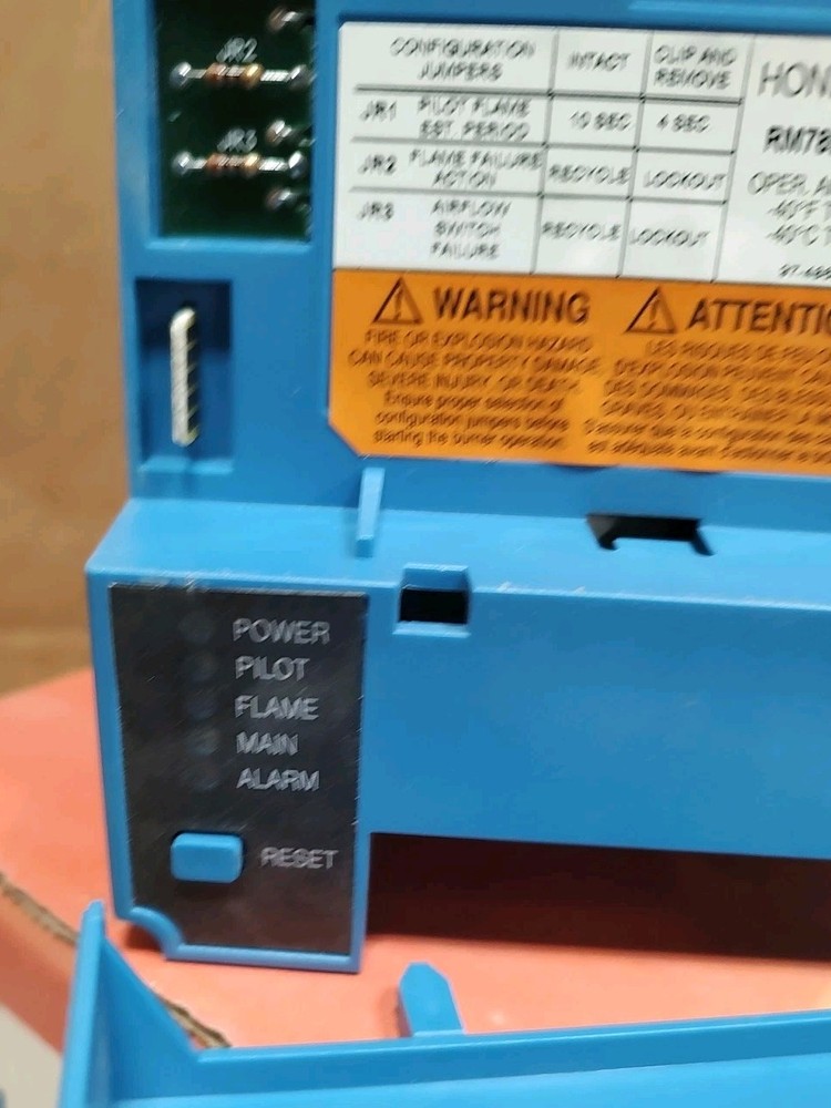 NEW Honeywell RM7895 A 1014 Automatic Programming Control 120VAC BURNER CONTROL