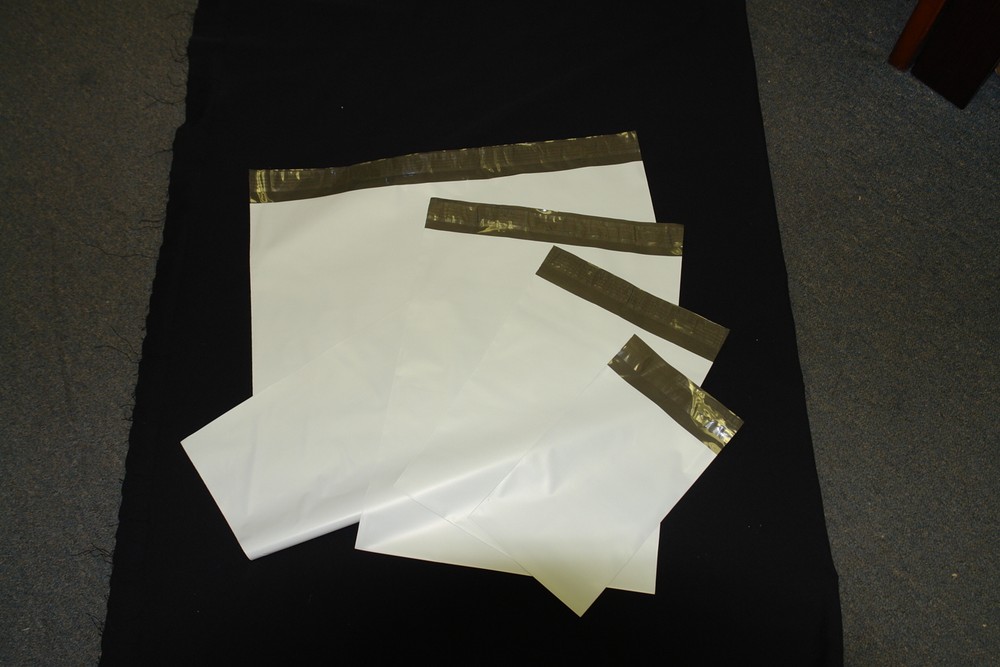 200 PCS 24X36" Self Sealing Poly Mailer Envelope Bags Courier USPS UPS Packaging