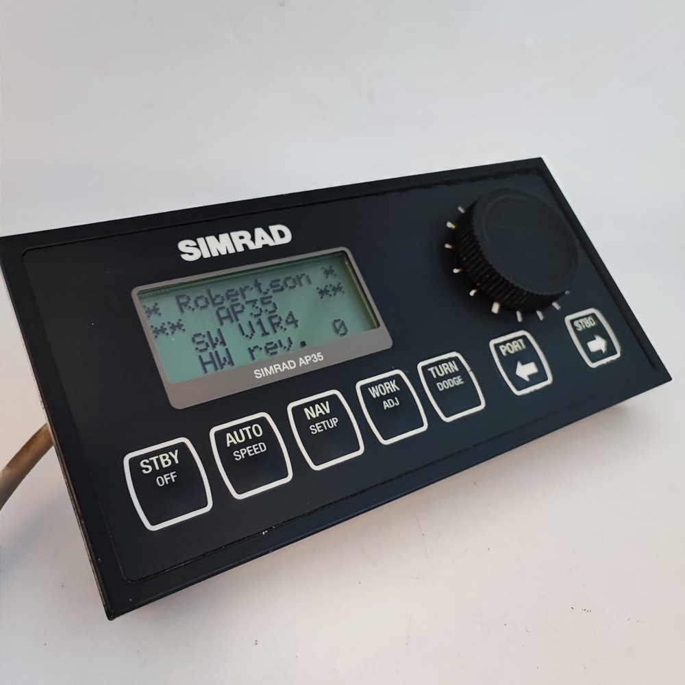 SIMRAD ROBERTSON AP35 Autopilot Control Unit Controller Display 22082937 AP 35
