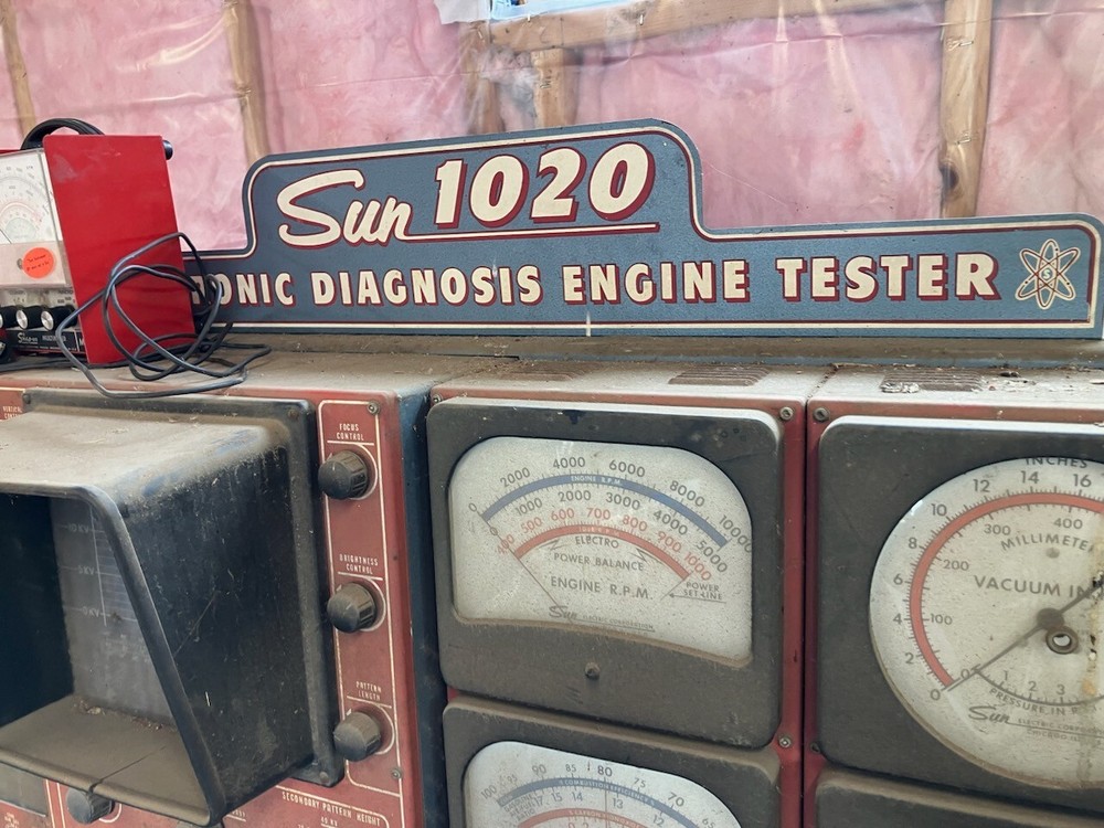 Vintage Sun Electronic Diagnosis Engine Tester WOW!