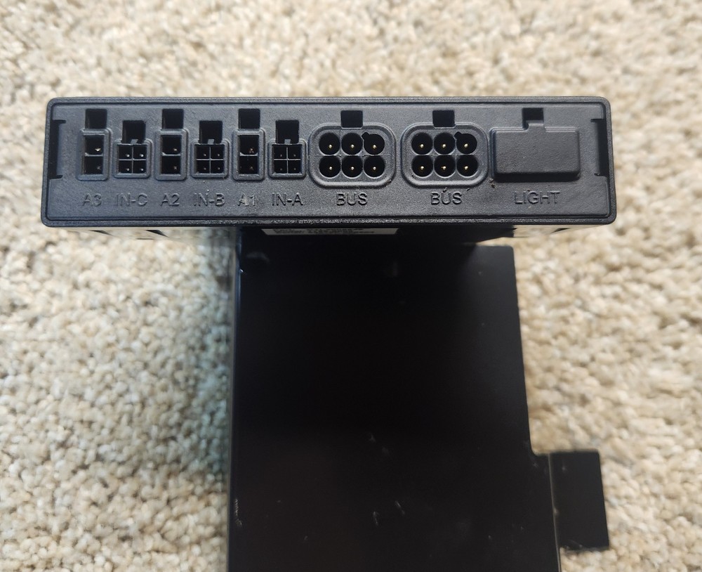 Quantum Q-Logic Q6 Edge CTL2005926 Control Module with Mounting Hardware Tested
