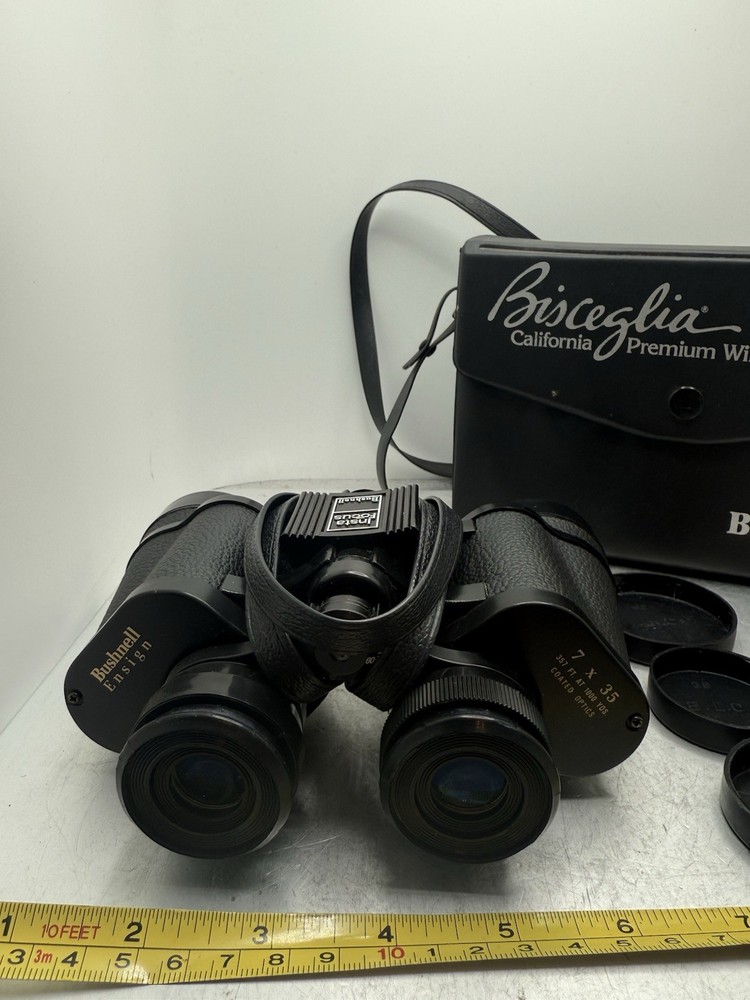 Bushnell binoculars Works With Case Compact And Clear