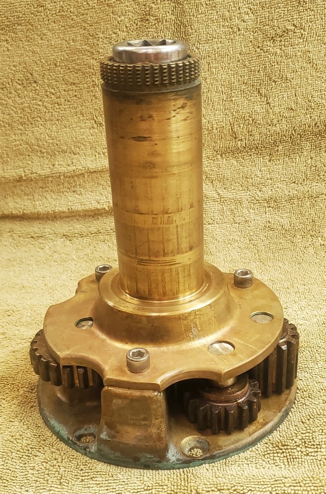 Barlow 25 Self-Tailing Winch