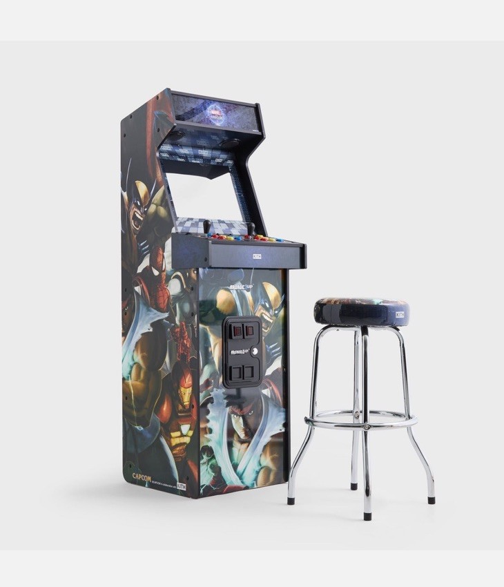 KITH FOR ARCADE1UP MARVEL VS CAPCOM 2 ARCADE W/ STOOL & GAMES IN HAND