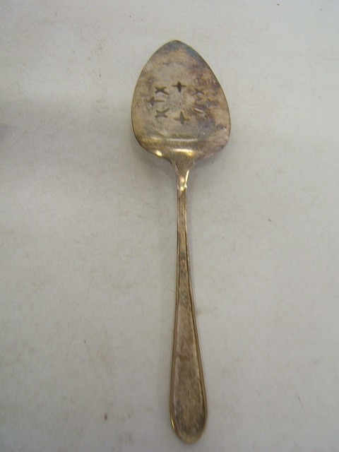 Melody Silver Plated Antique Pie Server 9" long GUC FS