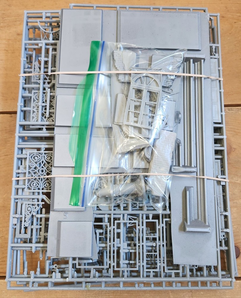 Loose Building Accessory Trees MiniArt 1/35 scale
