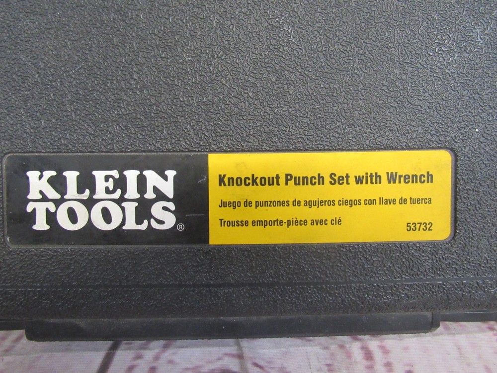 Klein Tools Knockout Punch Set 53732SEN With Ratchet Wrench