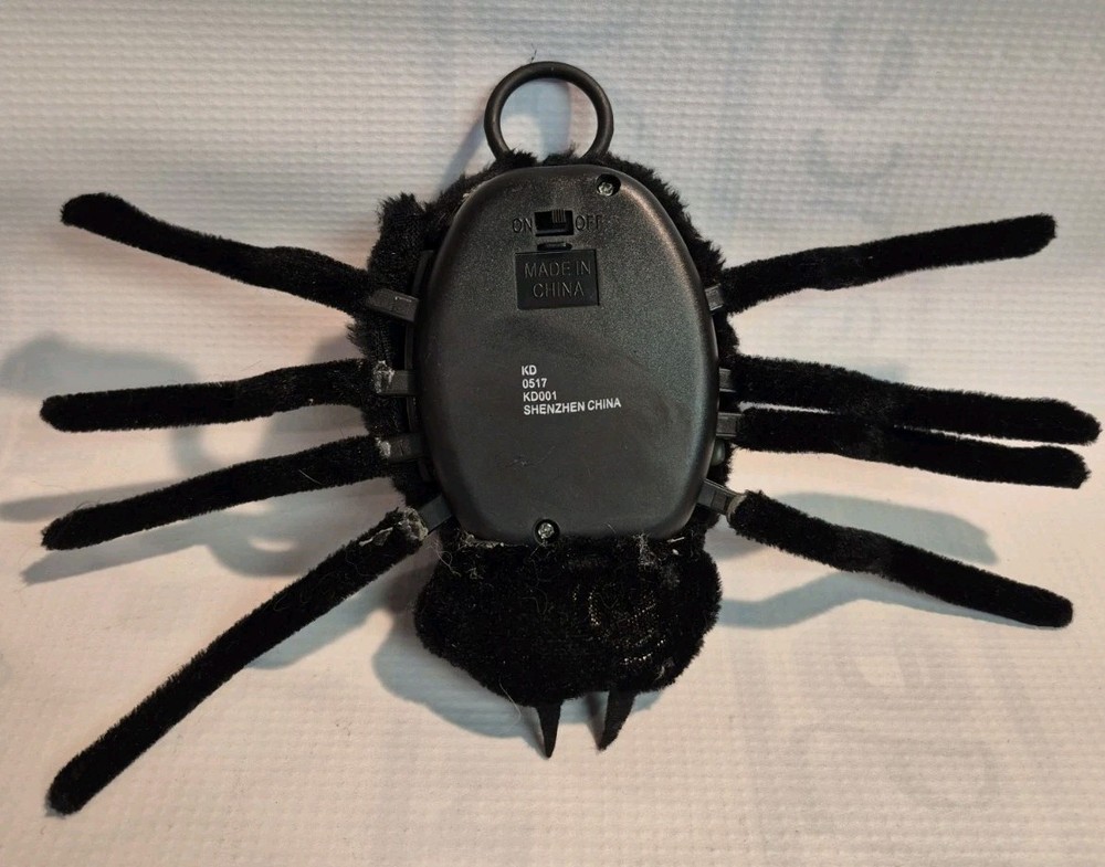 Vintage Dropping Spider Gag Halloween