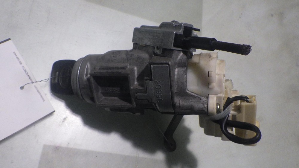04 SCION XB Ignition W/Key