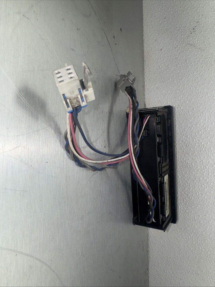 2007 International SWITCH Dash Panel - Used | P/N 32237