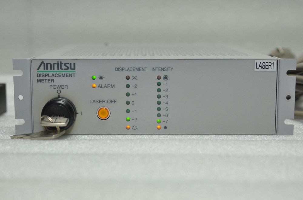 ANRITSU DISPLACEMENT KL2300A + LASER SENSOR HEAD KL1301BMBH & extension cable