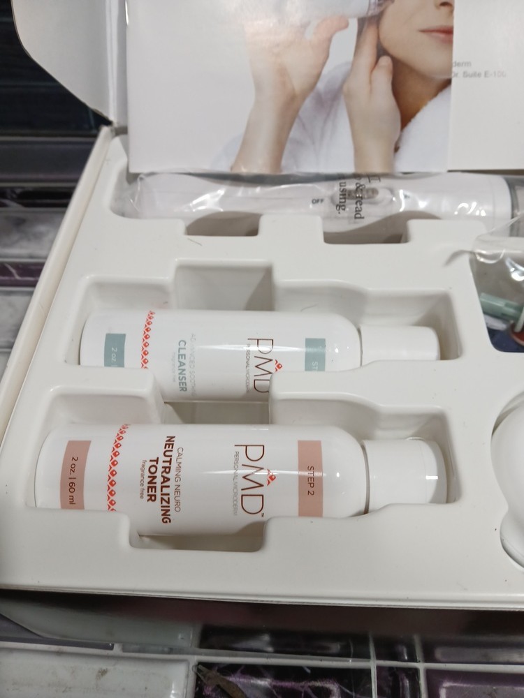 PMDpersonal Microderm Complete System Skincare New Open Box