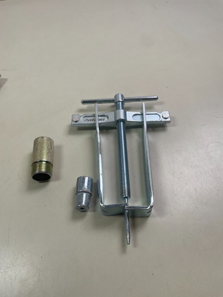 Husky Faucet Handle Compression Sleeve Puller