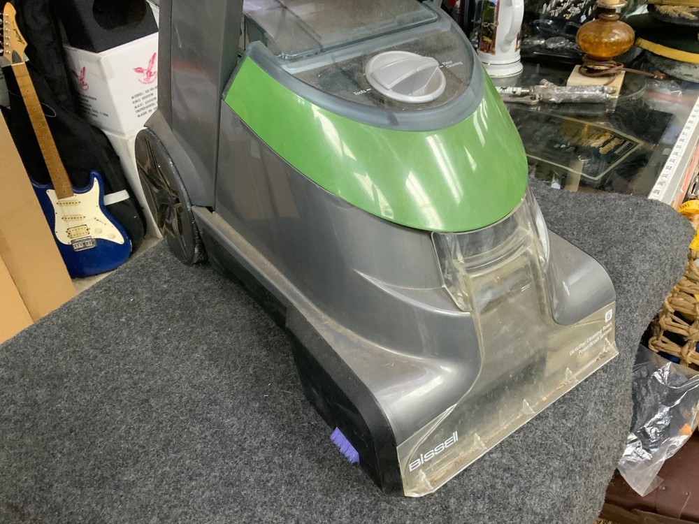 DeepClean Complete PET Upright Carpet Cleaner Model 12108