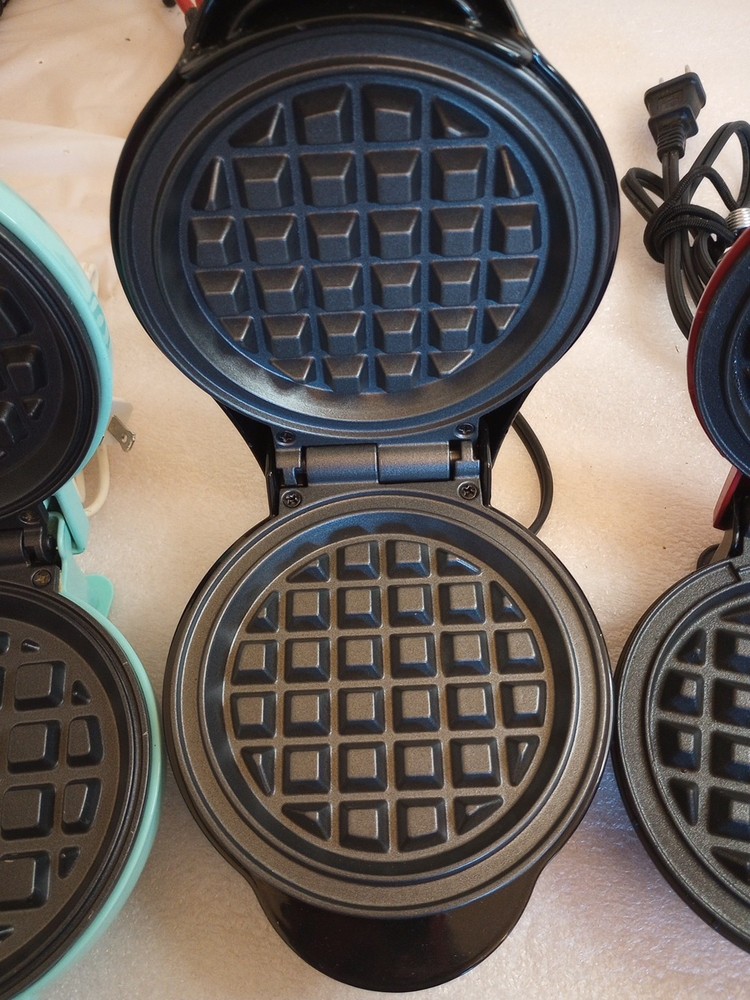 Mini Waffle Maker 3 Mini Waffle Makers Dash Holstein Nostalgia Brands