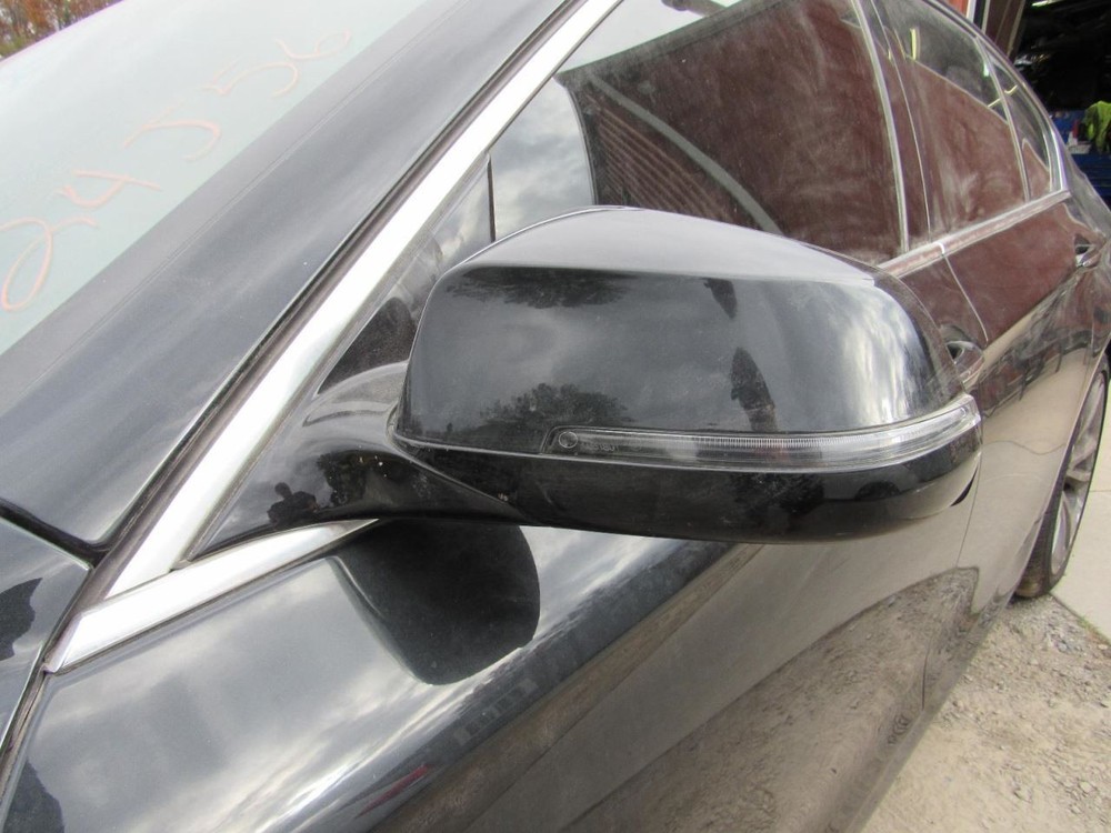 535I 2015 Glove Box 1005029