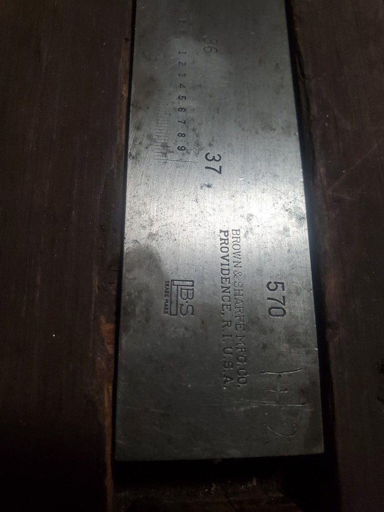 Vernier Caliper 37 Inch Brown And Sharp