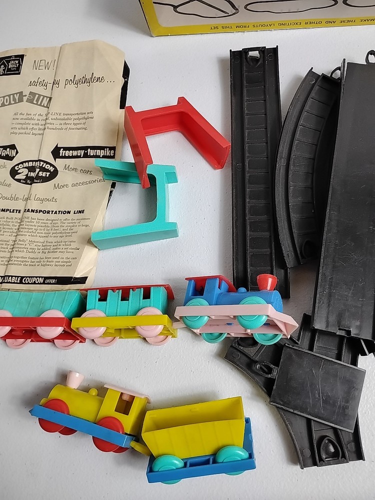 RARE Jack Built Snap Train set Vintage 25 pcs