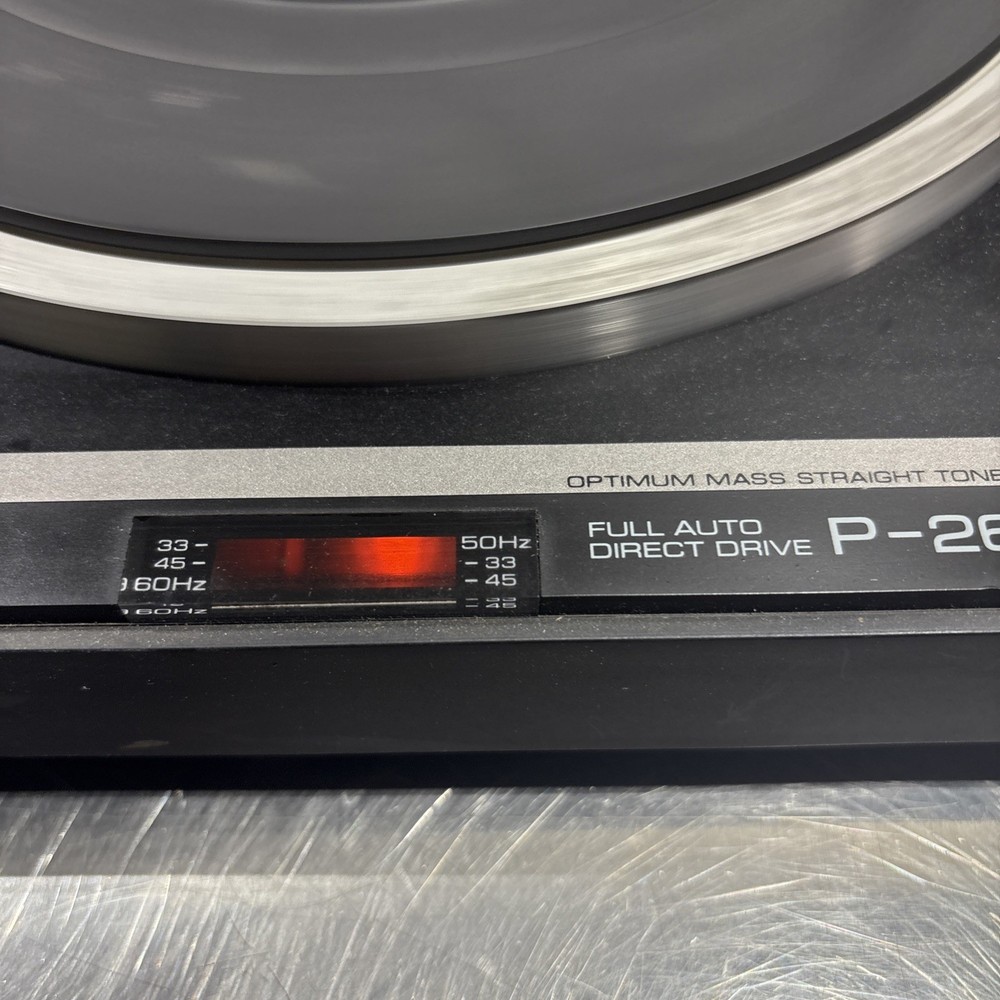 Yamaha P-26 Turntable Record Player