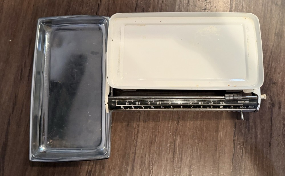 Vintage EKS Swedish Mechanical Sliding Retro Kitchen Scale