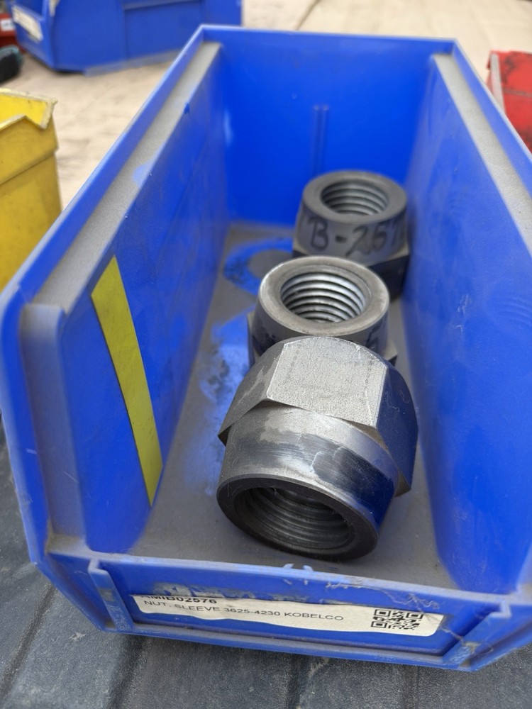 Kobelco Single jaw 3625 4230 Sleeve Nut Part B02576