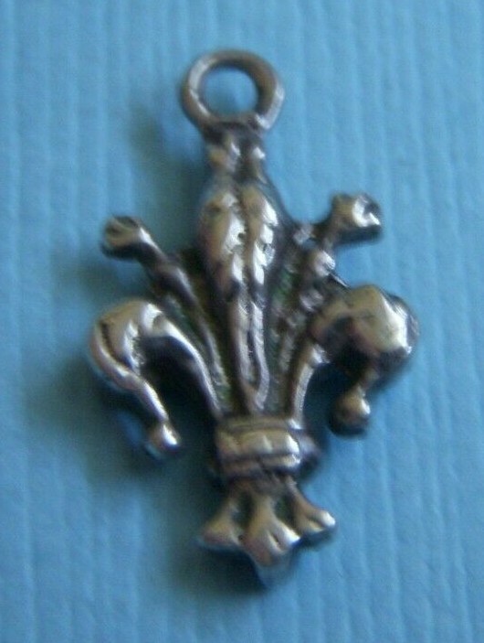 Vintage Florentine fleur de lis silver charm
