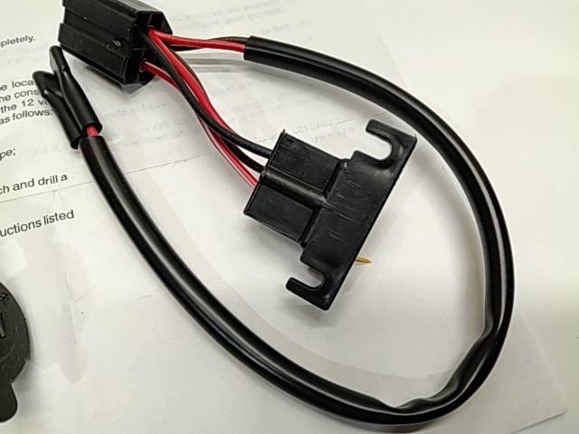 12V Power Plug - 2000 Polaris NOS