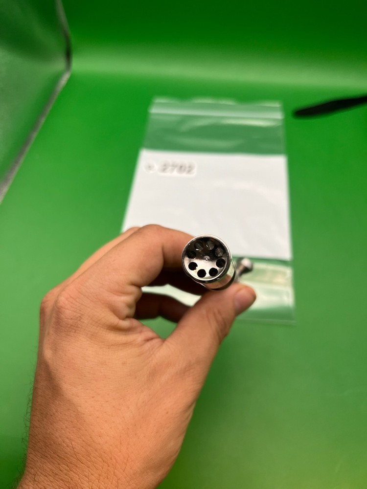 Autococker Bolt