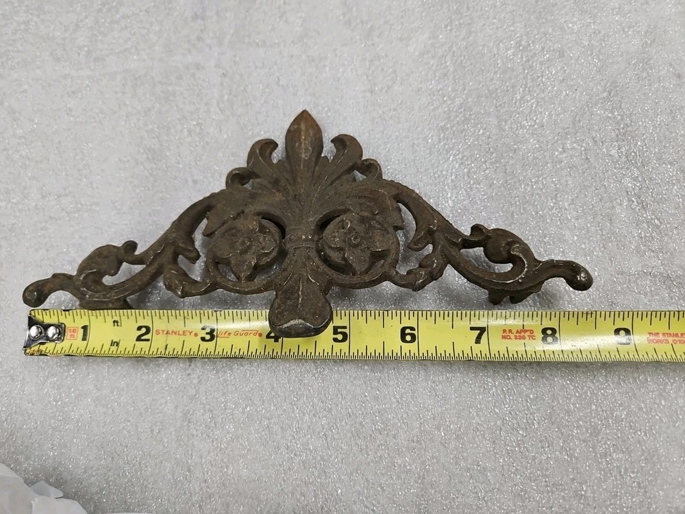 Antique Hardware Morris Chair, Mirror Pivots, Radiator Knobs, Ornate Inv#E162