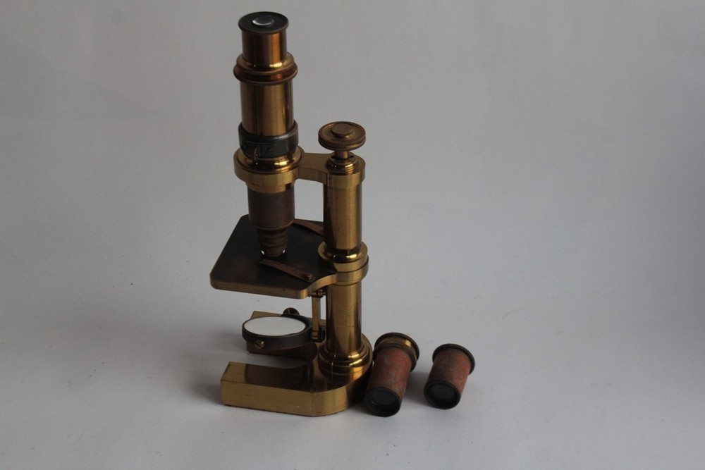 Antique brass microscope, 19th century (61624)