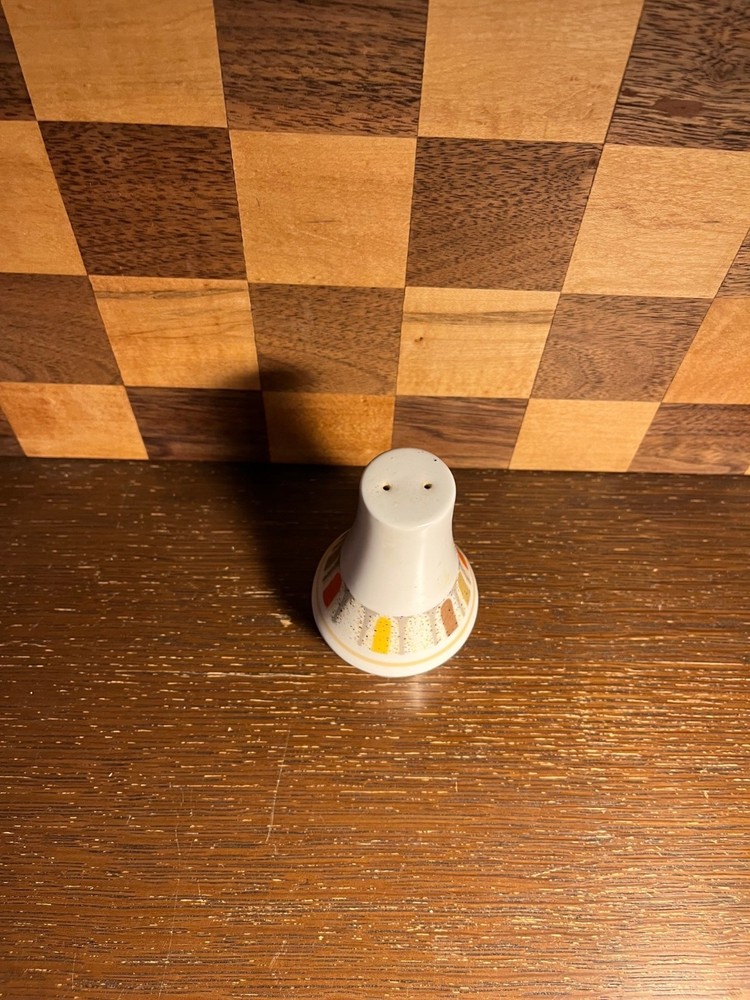 Noritake Shaker